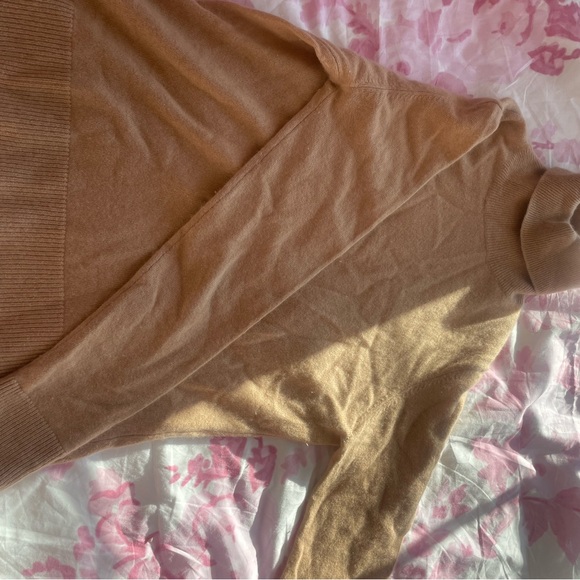 100% Cashmere Sweater - Picture 4 of 7